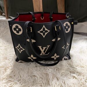 Louis Vuitton Black and Cream Tote